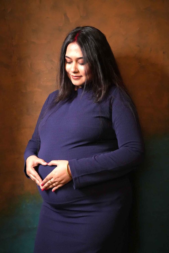 Best month for maternity shoot - 8th month pregnancy glow