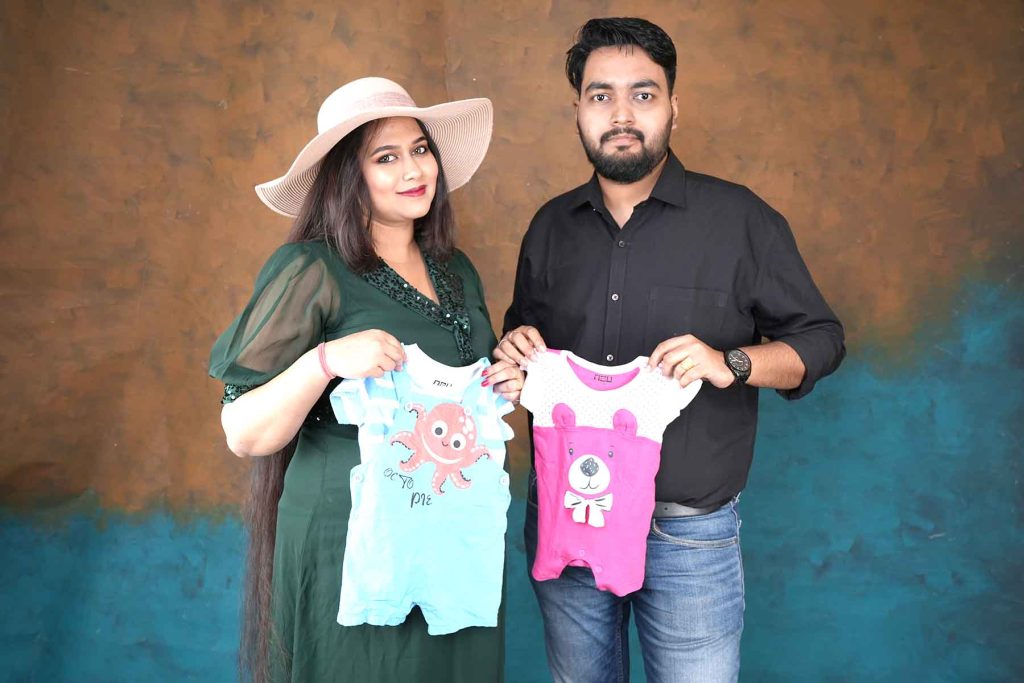 Dimpu and Rahul maternity photoshoot by Santanuz Gallery in Kolkata