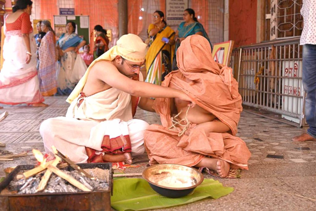 Upanayan ceremony guide photography in Kolkata