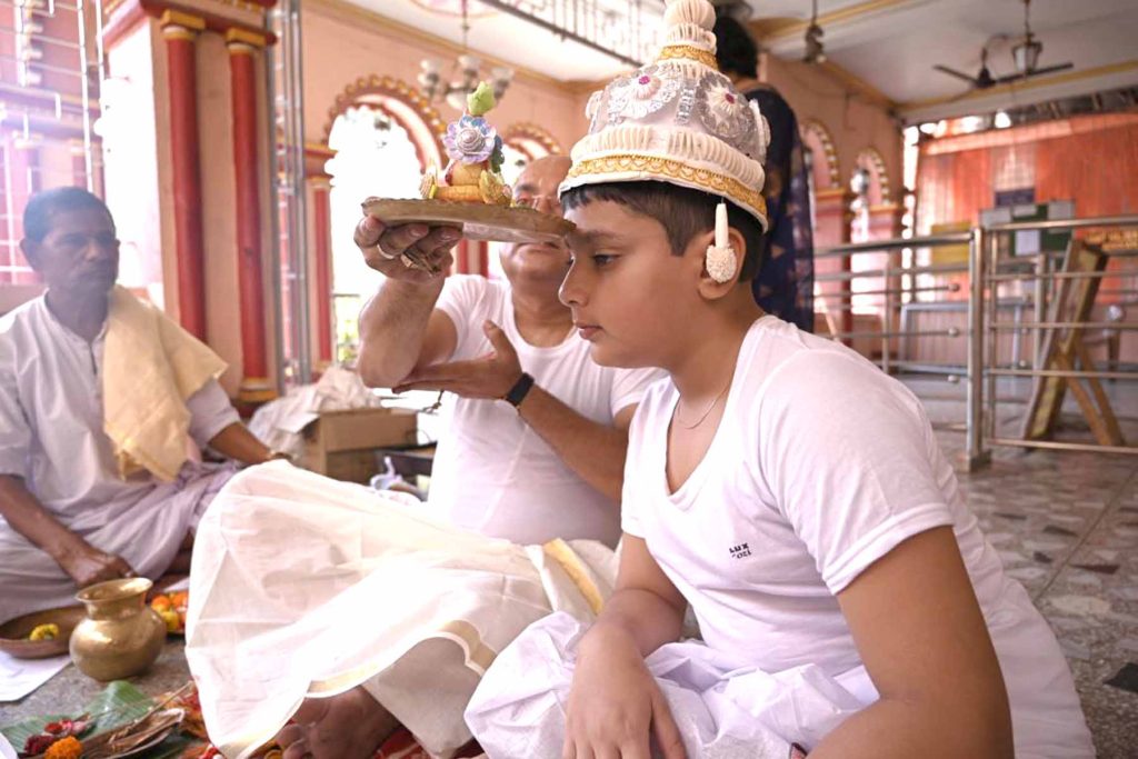 Upanayan family photoshoot during Paita ceremony